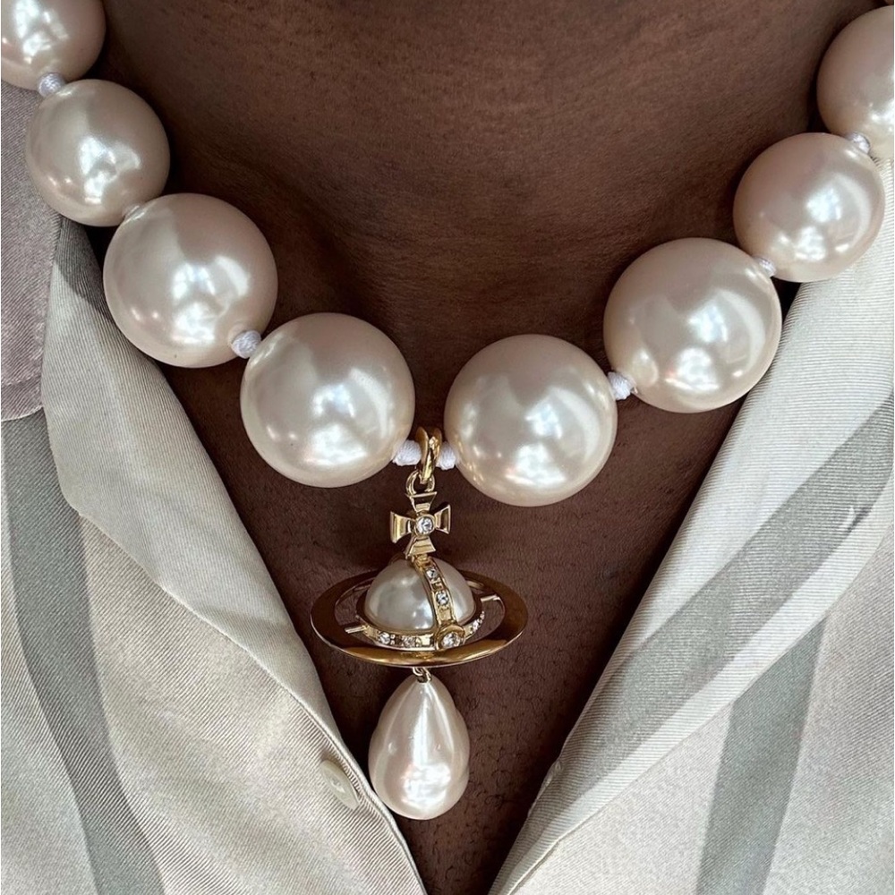 Vivienne Westwood Giant Faux Pearl Necklace Gold